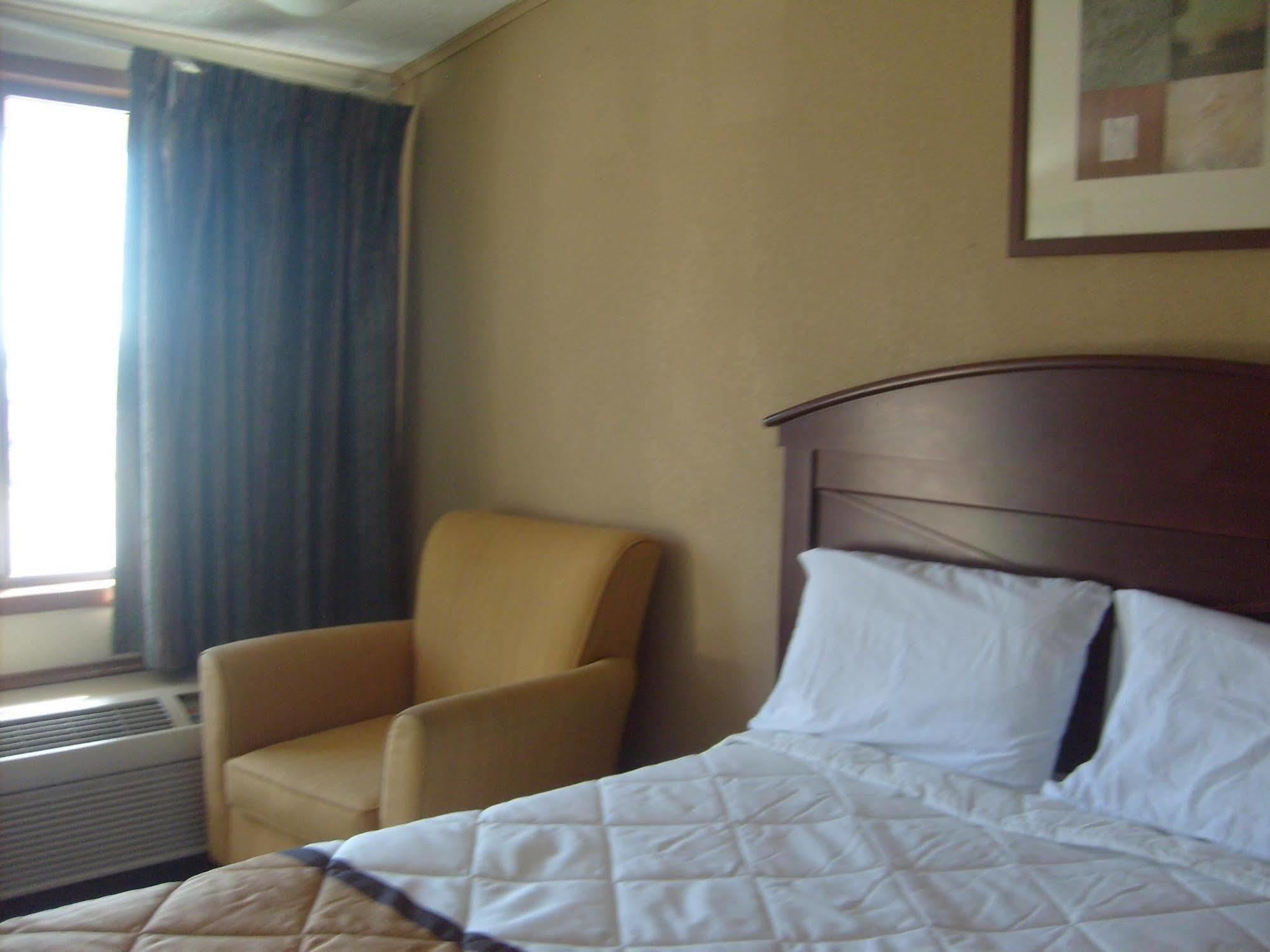 Express Inn طومسون المظهر الخارجي الصورة